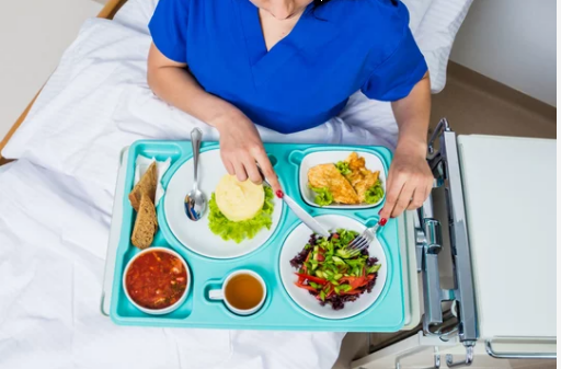 dietetica-en-centros-hospitalarios-emplatado-y-servicios-de-comidas-en-planta